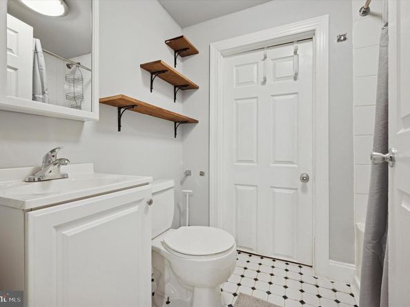 1215 N Randolph Street 1, Philadelphia PA 19122