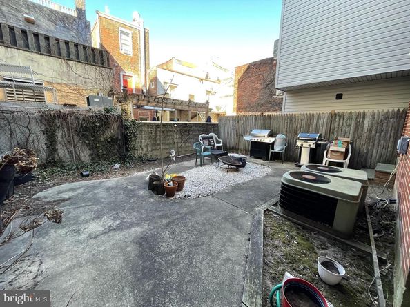 610 S American Street, Philadelphia PA 19147