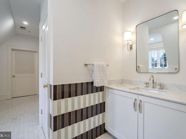 4825 Dexter Terrace NW, Washington DC 20007