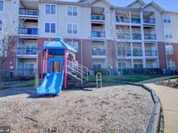 1521 Spring Gate Drive 10102, Mclean VA 22102