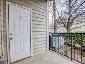 1521 Spring Gate Drive 10102, Mclean VA 22102
