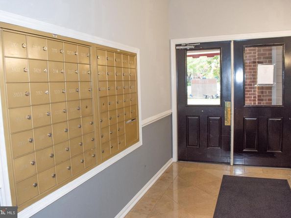 1521 Spring Gate Drive 10102, Mclean VA 22102