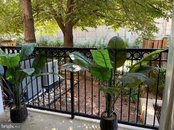 1521 Spring Gate Drive 10102, Mclean VA 22102