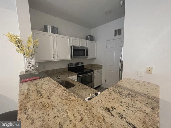 1521 Spring Gate Drive 10102, Mclean VA 22102