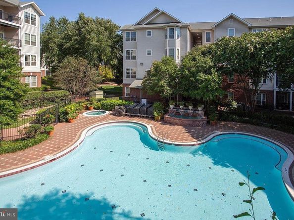 1521 Spring Gate Drive 10102, Mclean VA 22102