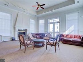 1521 Spring Gate Drive 10102, Mclean VA 22102