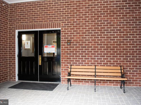 1521 Spring Gate Drive 10102, Mclean VA 22102