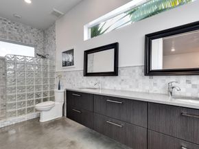 540 NE 10th Ave, Fort Lauderdale FL 33301
