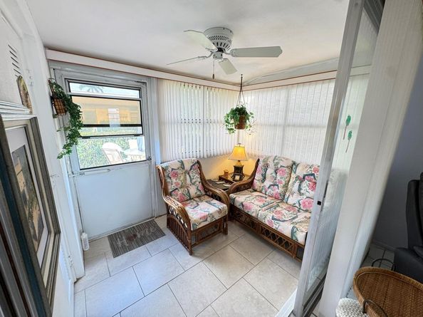 2822 Crosley Drive W E, West Palm Beach FL 33415