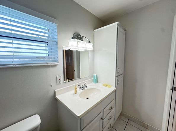 2822 Crosley Drive W E, West Palm Beach FL 33415