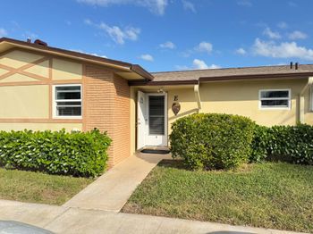2822 Crosley Drive W
