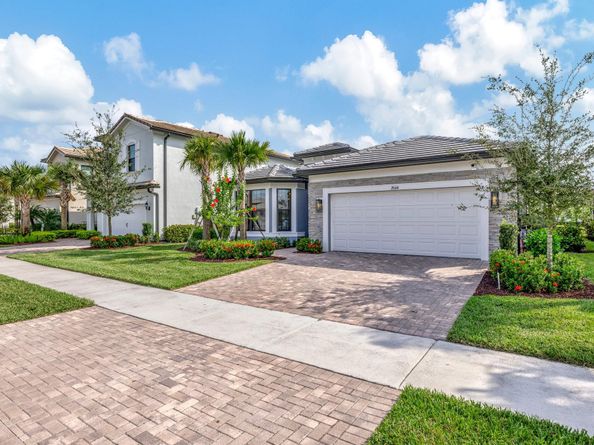 2644 Primrose Pl, Fort Lauderdale FL 33309