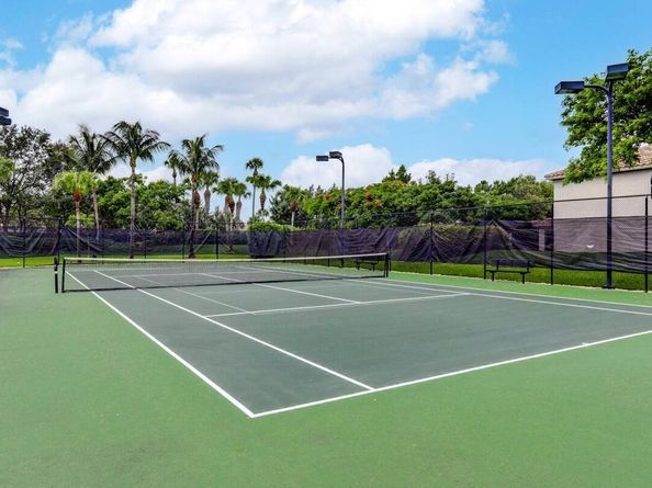 10509 Willow Oak Court, Wellington FL 33414