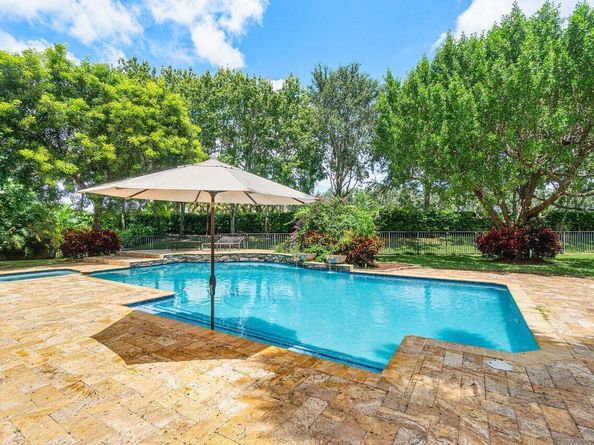 10509 Willow Oak Court, Wellington FL 33414