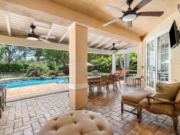 10509 Willow Oak Court, Wellington FL 33414
