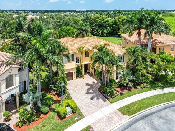 10509 Willow Oak Court, Wellington FL 33414