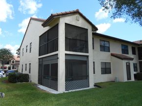 410 Freedom Ct 410, Deerfield Beach FL 33442
