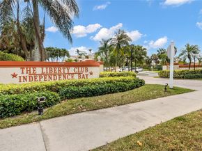 410 Freedom Ct 410, Deerfield Beach FL 33442