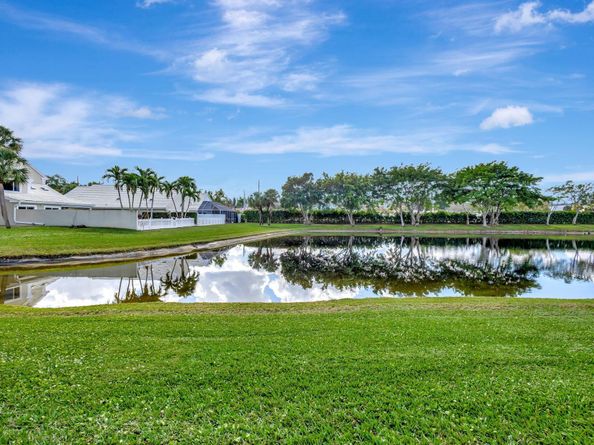 9158 Heathridge Drive, West Palm Beach FL 33411