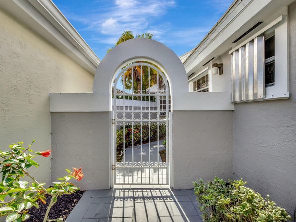 9158 Heathridge Drive, West Palm Beach FL 33411