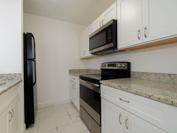 720 Meadows Circle 720, Boynton Beach FL 33436
