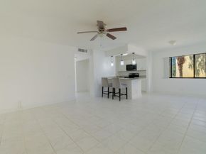 720 Meadows Circle 720, Boynton Beach FL 33436
