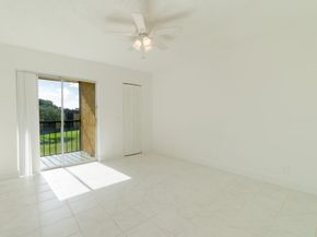 720 Meadows Circle 720, Boynton Beach FL 33436