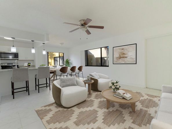 720 Meadows Circle 720, Boynton Beach FL 33436