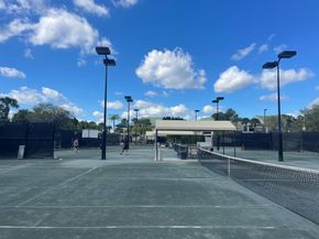 6690 Oakmont Way, West Palm Beach FL 33412