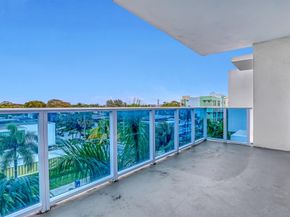 1 S Palmway 402, Lake Worth Beach FL 33460