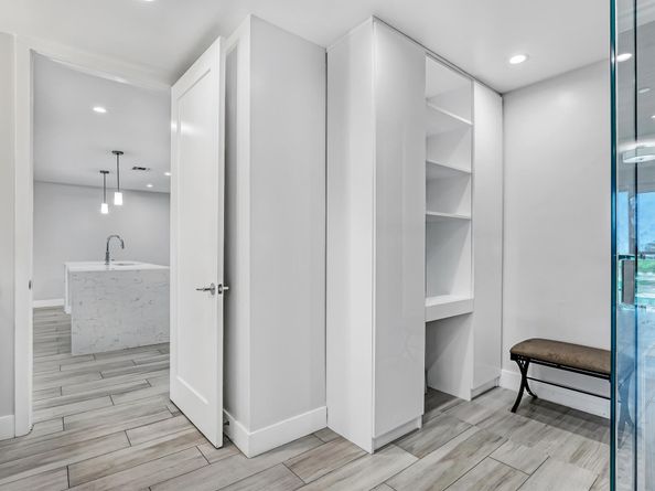 1 S Palmway 402, Lake Worth Beach FL 33460