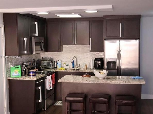 7230 Fairway Dr F8, Miami Lakes FL 33014