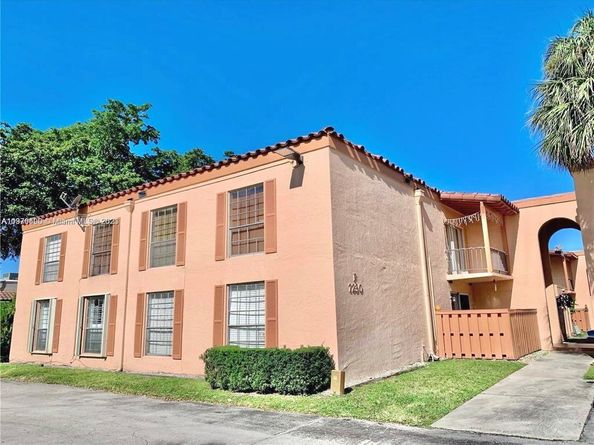 7230 Fairway Dr F8, Miami Lakes FL 33014