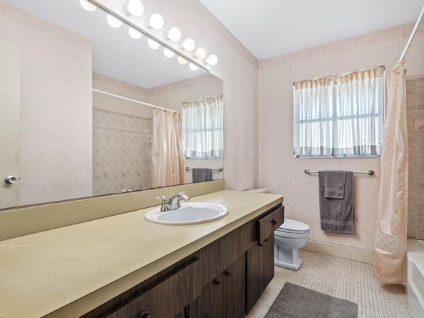 4705 Holly Drive, Palm Beach Gardens FL 33418