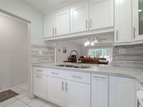 5071 W Oakland Park Blvd 209, Lauderdale Lakes FL 33313