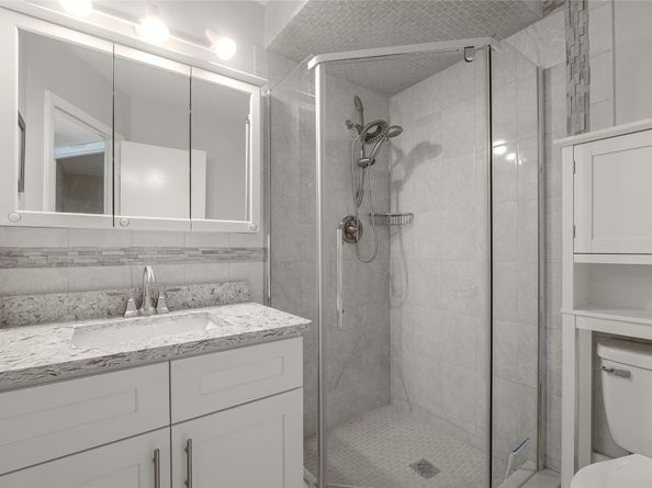 5071 W Oakland Park Blvd 209, Lauderdale Lakes FL 33313