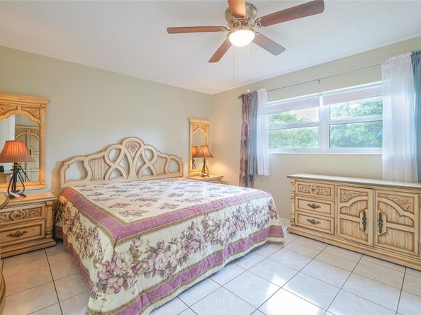 5071 W Oakland Park Blvd 209, Lauderdale Lakes FL 33313