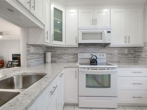 5071 W Oakland Park Blvd 209, Lauderdale Lakes FL 33313