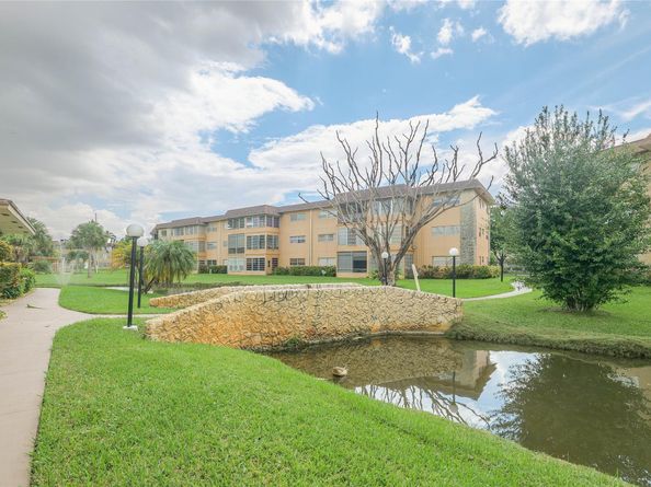 5071 W Oakland Park Blvd 209, Lauderdale Lakes FL 33313