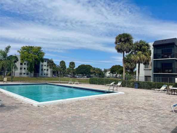 3720 N Pine Island Rd 436, Sunrise FL 33351