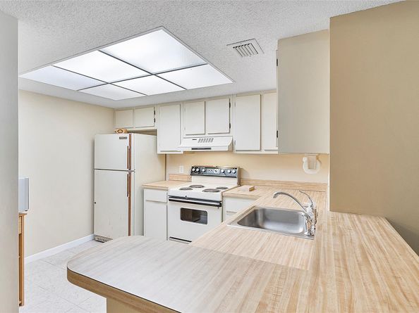 5530 NW 44th Street 216 C, Lauderhill FL 33319