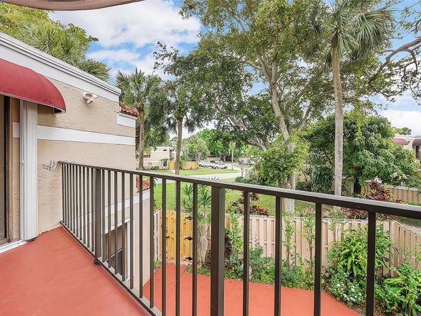 4260 Village Dr C, Delray Beach FL 33445