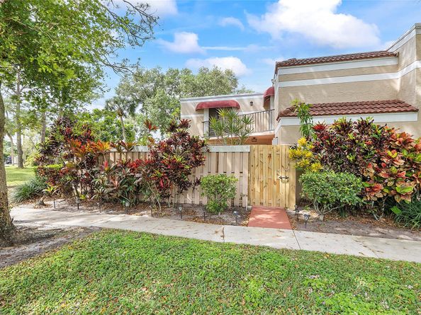 4260 Village Dr C, Delray Beach FL 33445