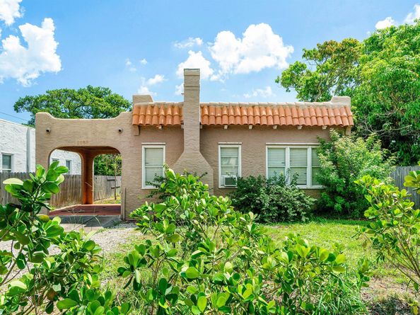 3906 Greenwood Avenue, West Palm Beach FL 33407
