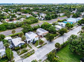 3906 Greenwood Avenue, West Palm Beach FL 33407