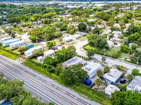 3906 Greenwood Avenue, West Palm Beach FL 33407