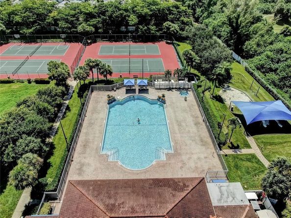 1046 Satinleaf St, Hollywood FL 33019