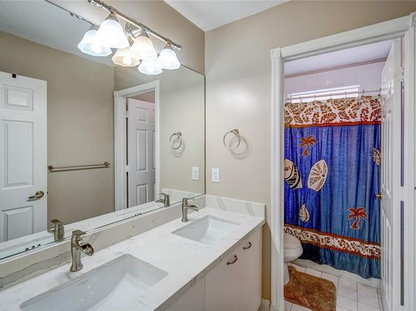 1046 Satinleaf St, Hollywood FL 33019