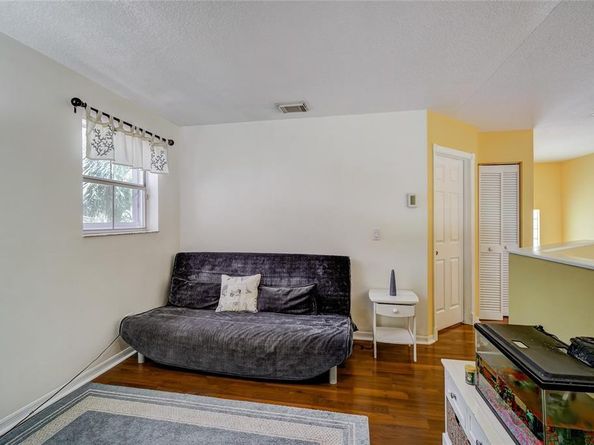1046 Satinleaf St, Hollywood FL 33019