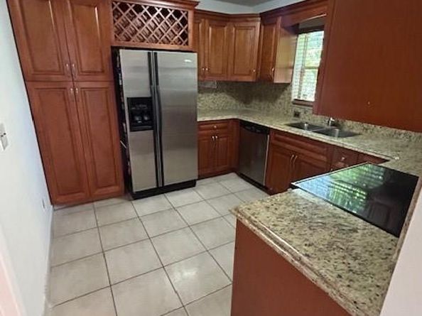 11740 NW 12th St, Pembroke Pines FL 33026